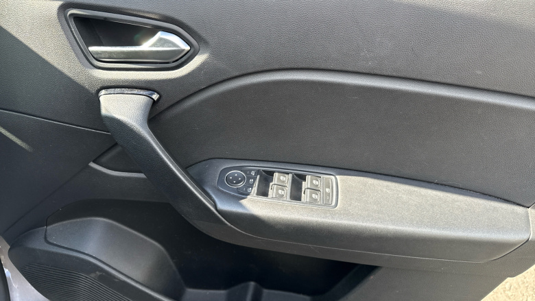 Renault Captur 1.3 TCE 130 Iconic 5dr Petrol Hatchback